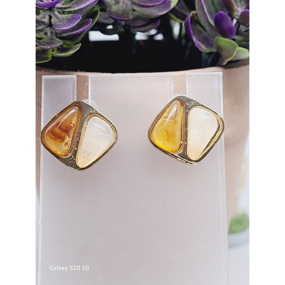 Gold Tone Geometric Resin Stud Earrings Amber Cream Marbled Diamond Shape